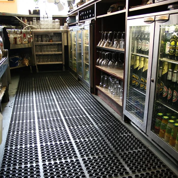 Tapete Faru Coba DeLuxe | 1,0x1,5m (Ref. KBFAGRF310) - Vista 5 Equipamento JCR